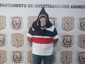 Rafael Villalba Acosta, de 27 años, fue detenido en la vía pública cerca del estadio. Foto: Gentileza.