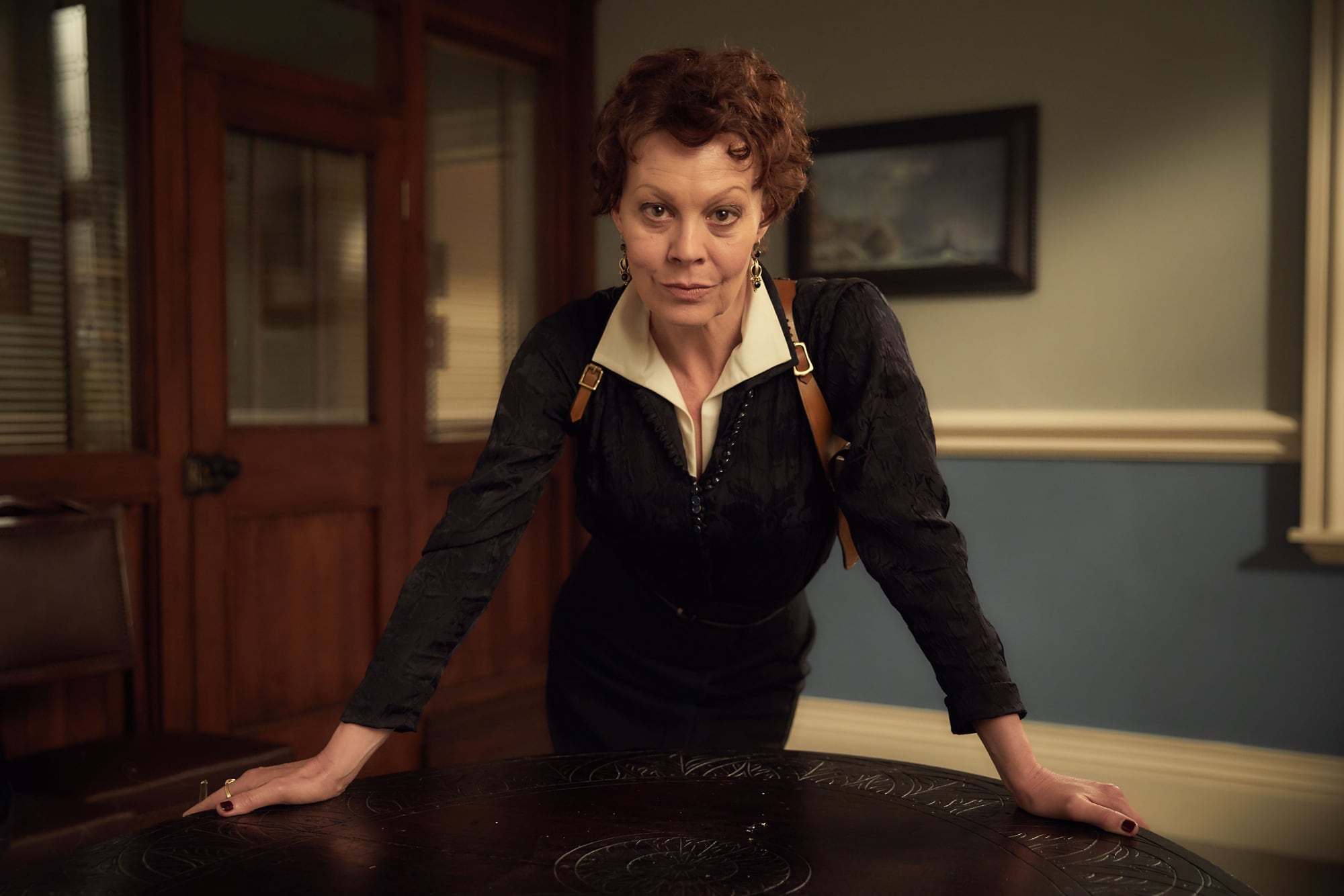 La Nación / Cuatro personajes inolvidables de Helen McCrory, la tía Polly  de los Peaky Blinders