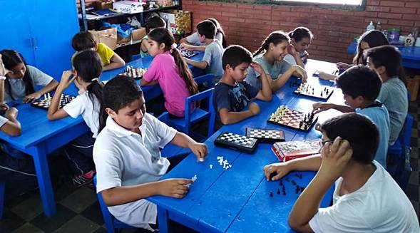 Universidad del Pacífico - Paraguay - ¡El ajedrez es considerado una fusión  entre deporte, ciencia y arte! ¿Sabías que matemáticamente hay más partidas  posibles que átomos en el universo observable? Por eso