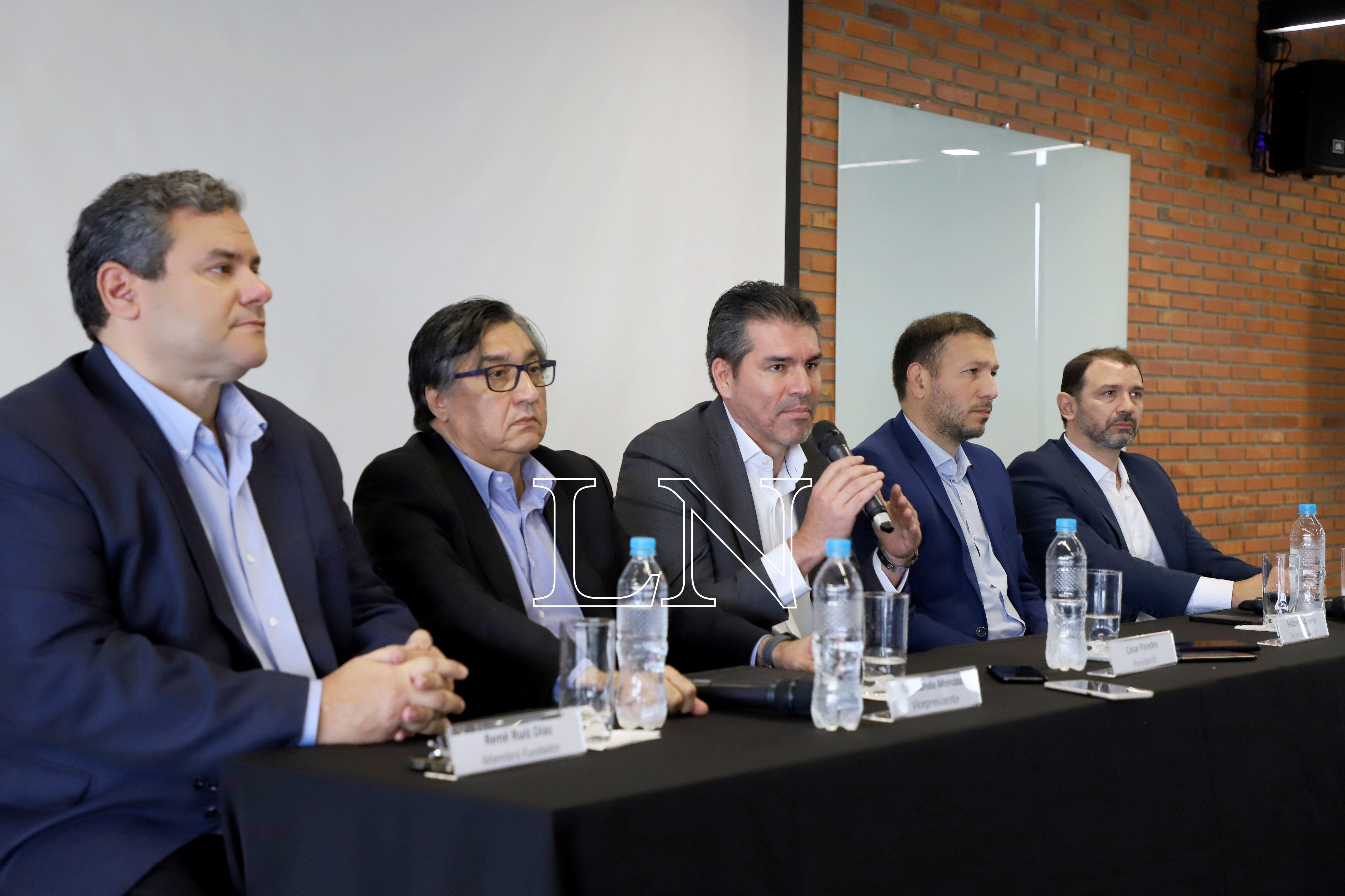 La Nación / Asociación de Casas de Bolsas busca promover la cultura del  desarrollo bursátil del Paraguay