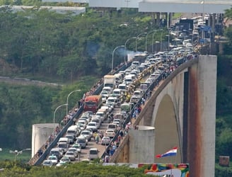 La ley busca ser una solución a los problemas del caótico tránsito en los pasos fronterizos. Foto: Archivo