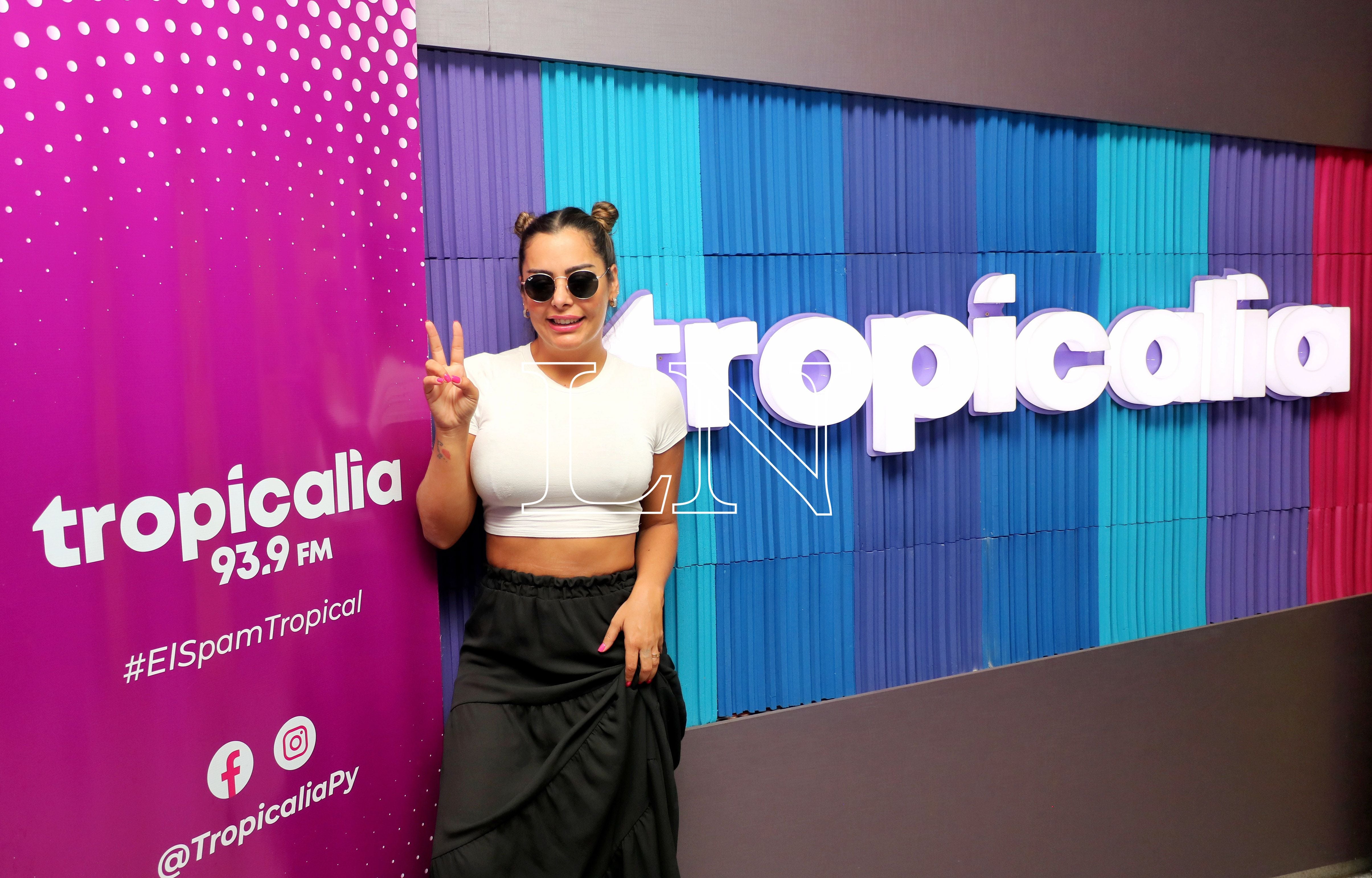 La Nación / Larissa Riquelme se suma a FM Tropicalia y será jurado en TV