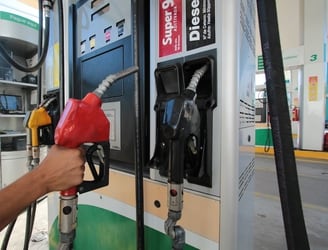 Comprar combustible de Clorinda ya no es conveniente, según Petropar.