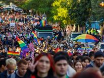 Marcha de la Repar+ (Red Paraguaya de Artistas LGBTIQ+).