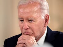 La Casa Blanca critica videos “falsos” de Biden supuestamente desorientado.