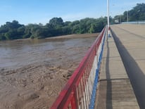 El nivel del río Pilcomayo subió repentinamente. Foto: MOPC.