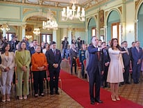 Peña toma juramento a embajadores ante el Reino Unido y Emiratos Árabes Unidos.